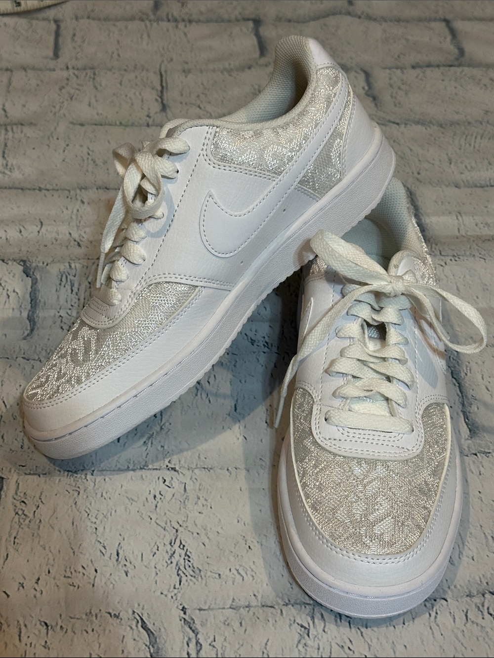 New Nike Women's White Low-Top Sneakers with Lace Detail